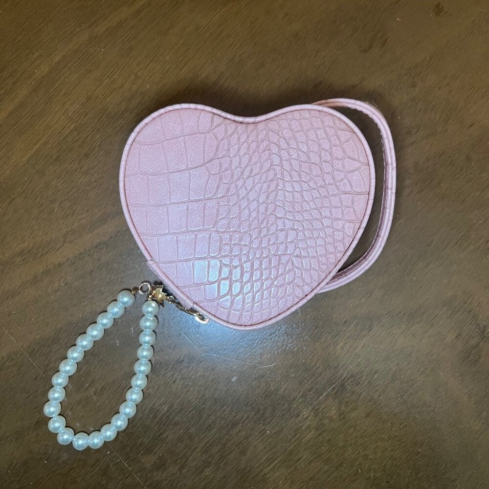 ❤️SOLD❤️ The Luv Aj x Boys Lie Pink Heart Jewelry Case - Picture 3 of 11